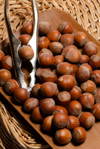 Roasted hazelnuts in shell 300g