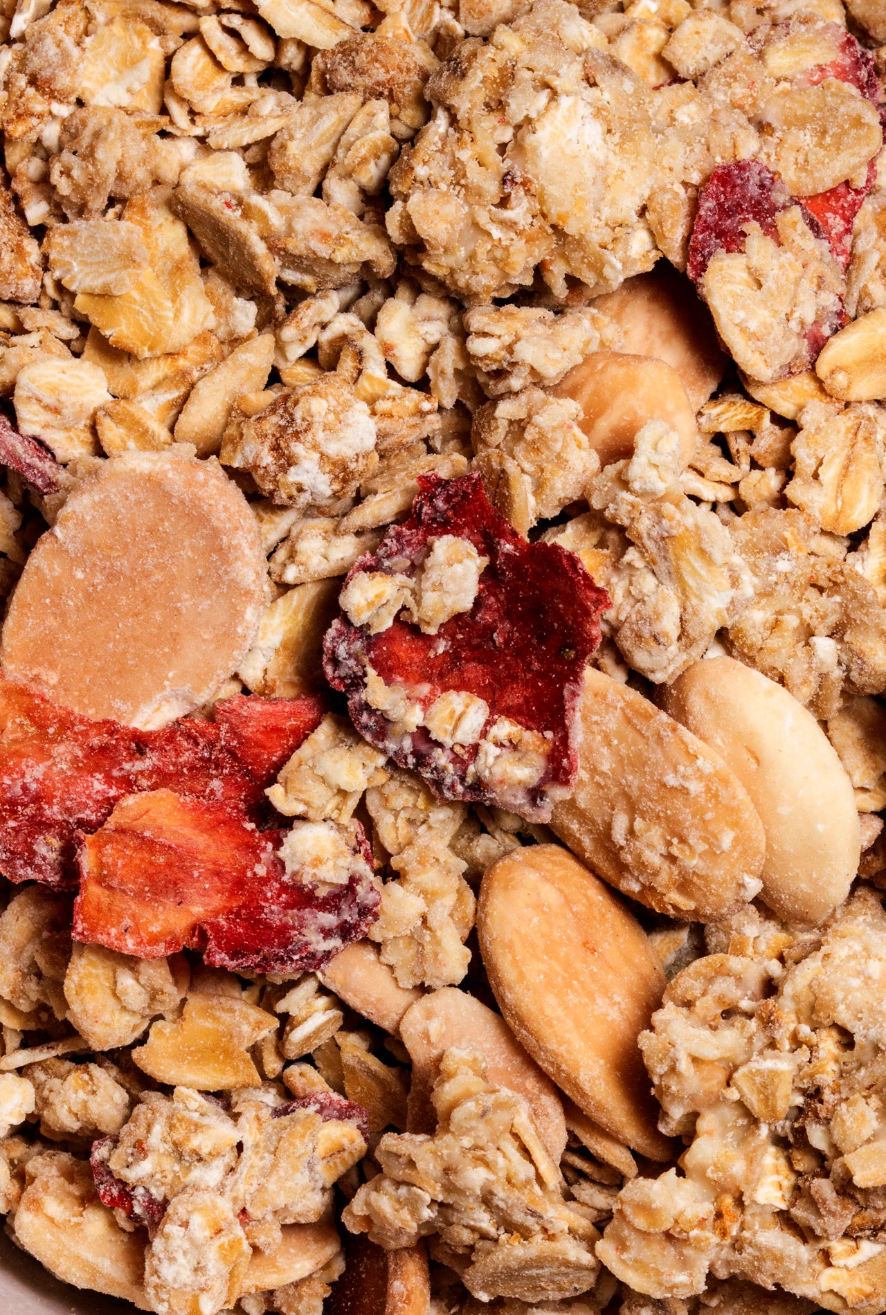 granola pink fresas y frutos secos